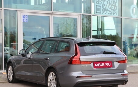 Volvo V60 II, 2018 год, 2 150 000 рублей, 6 фотография