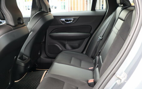 Volvo V60 II, 2018 год, 2 150 000 рублей, 19 фотография