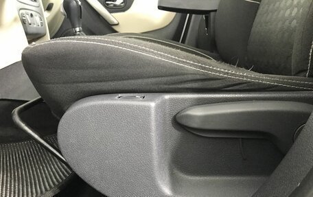 Renault Logan II, 2015 год, 525 000 рублей, 8 фотография