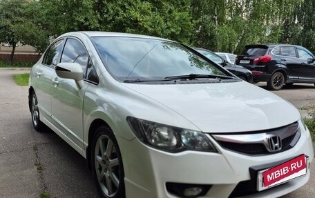 Honda Civic VIII, 2009 год, 800 000 рублей, 3 фотография