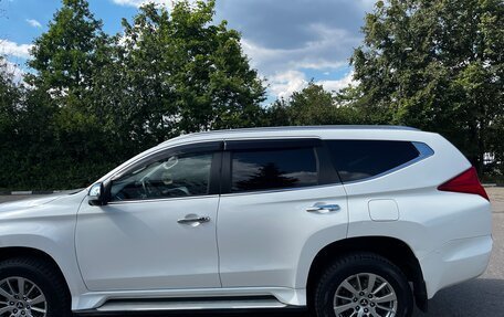 Mitsubishi Pajero Sport III рестайлинг, 2017 год, 2 650 000 рублей, 5 фотография