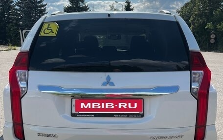 Mitsubishi Pajero Sport III рестайлинг, 2017 год, 2 650 000 рублей, 2 фотография