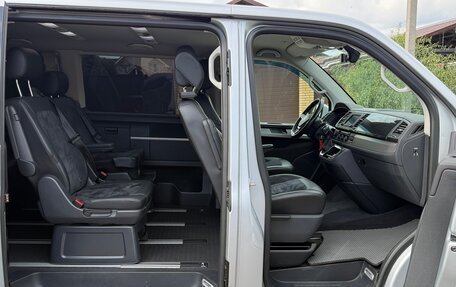 Volkswagen Multivan T6 рестайлинг, 2019 год, 5 300 000 рублей, 12 фотография