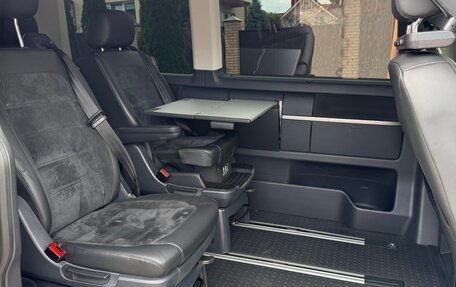 Volkswagen Multivan T6 рестайлинг, 2019 год, 5 300 000 рублей, 14 фотография