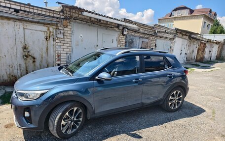 KIA Stonic, 2018 год, 1 880 000 рублей, 4 фотография