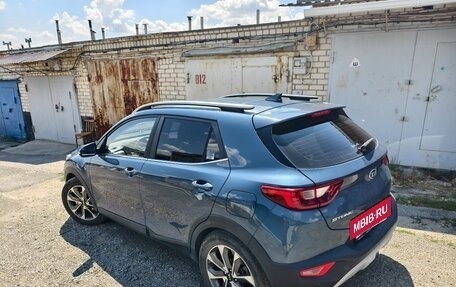 KIA Stonic, 2018 год, 1 880 000 рублей, 7 фотография