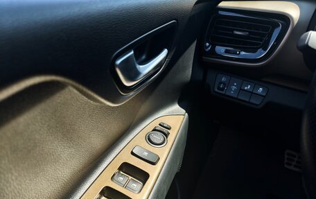 KIA Stonic, 2018 год, 1 880 000 рублей, 20 фотография