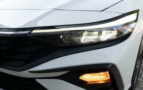 Hyundai Elantra, 2023 год, 2 430 000 рублей, 12 фотография