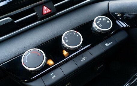Hyundai Elantra, 2023 год, 2 430 000 рублей, 33 фотография