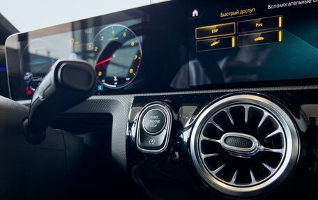 Mercedes-Benz CLA, 2020 год, 2 890 000 рублей, 15 фотография