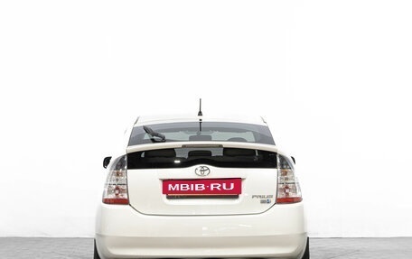 Toyota Prius, 2007 год, 689 000 рублей, 6 фотография