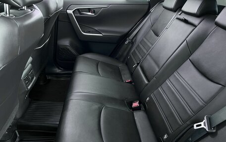 Toyota RAV4, 2021 год, 3 690 000 рублей, 10 фотография
