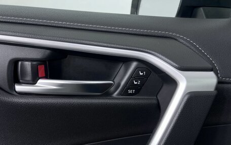Toyota RAV4, 2021 год, 3 690 000 рублей, 20 фотография
