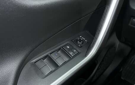 Toyota RAV4, 2021 год, 3 690 000 рублей, 15 фотография