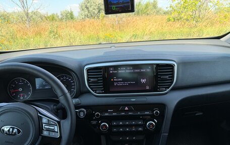 KIA Sportage IV рестайлинг, 2021 год, 2 950 000 рублей, 20 фотография