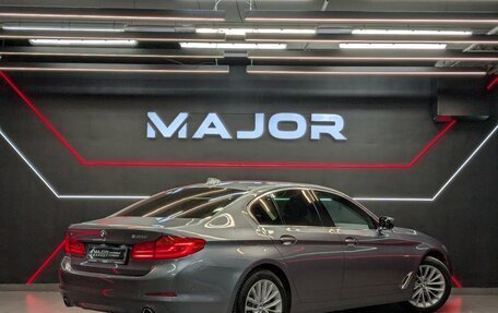 BMW 5 серия, 2017 год, 3 070 000 рублей, 2 фотография