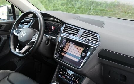 Volkswagen Tiguan II, 2021 год, 3 380 000 рублей, 7 фотография