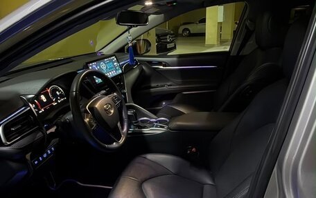 Toyota Camry, 2022 год, 3 500 000 рублей, 8 фотография