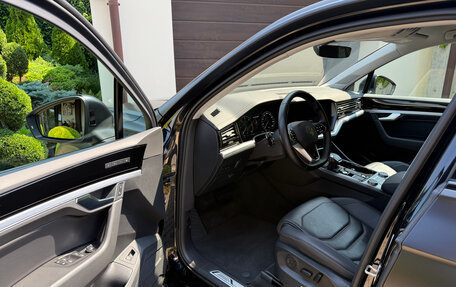 Volkswagen Touareg III, 2022 год, 6 850 000 рублей, 9 фотография