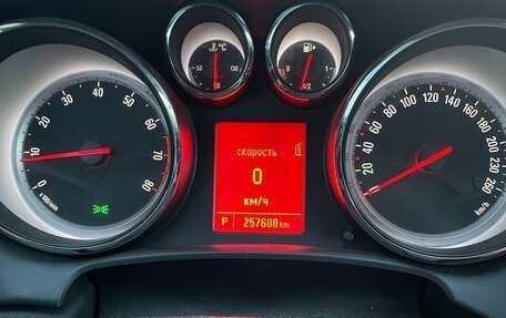 Opel Astra J, 2013 год, 600 000 рублей, 9 фотография