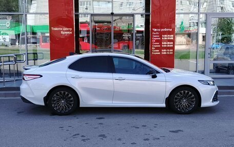 Toyota Camry, 2022 год, 3 589 000 рублей, 4 фотография