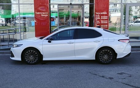 Toyota Camry, 2022 год, 3 589 000 рублей, 8 фотография