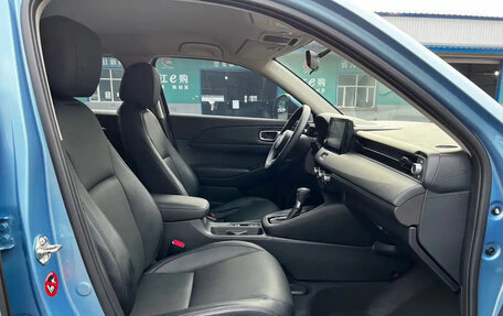 Honda Vezel, 2023 год, 1 900 000 рублей, 13 фотография