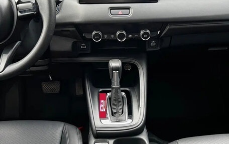 Honda Vezel, 2023 год, 1 900 000 рублей, 11 фотография