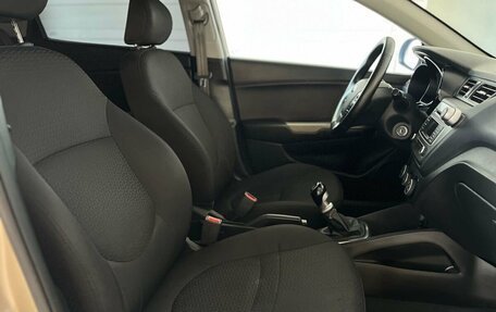 KIA Rio III рестайлинг, 2015 год, 879 000 рублей, 22 фотография