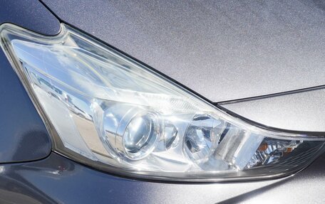 Toyota Prius Alpha I (ZVW40/41), 2015 год, 1 350 000 рублей, 7 фотография