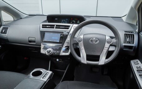 Toyota Prius Alpha I (ZVW40/41), 2015 год, 1 350 000 рублей, 12 фотография