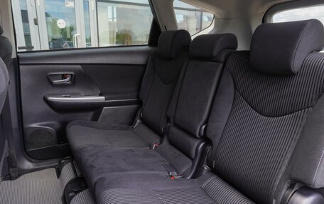 Toyota Prius Alpha I (ZVW40/41), 2015 год, 1 350 000 рублей, 16 фотография