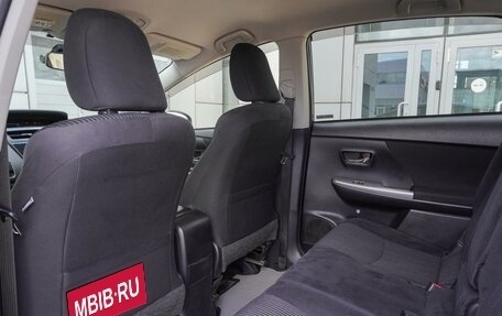 Toyota Prius Alpha I (ZVW40/41), 2015 год, 1 350 000 рублей, 17 фотография