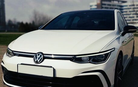 Volkswagen Golf VIII, 2023 год, 1 920 000 рублей, 1 фотография