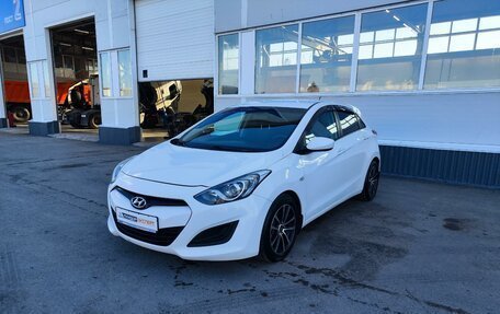 Hyundai i30 II рестайлинг, 2012 год, 899 000 рублей, 1 фотография