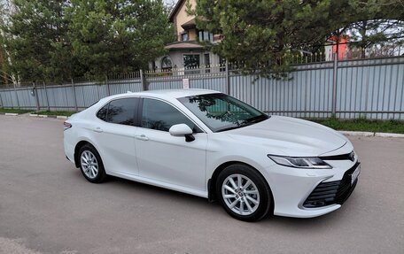 Toyota Camry, 2021 год, 2 900 000 рублей, 5 фотография