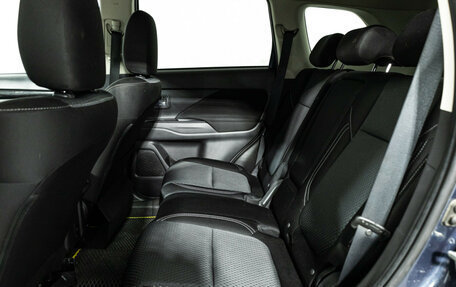 Mitsubishi Outlander III рестайлинг 3, 2020 год, 1 749 777 рублей, 11 фотография