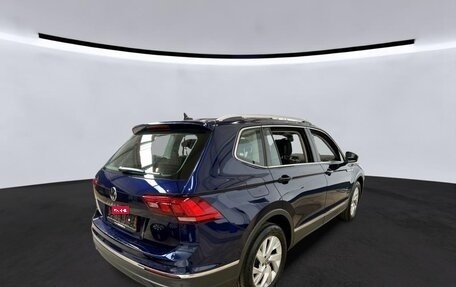 Volkswagen Tiguan II, 2022 год, 2 875 000 рублей, 4 фотография