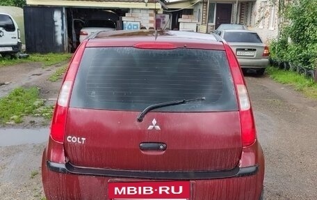Mitsubishi Colt VI рестайлинг, 2005 год, 240 000 рублей, 2 фотография