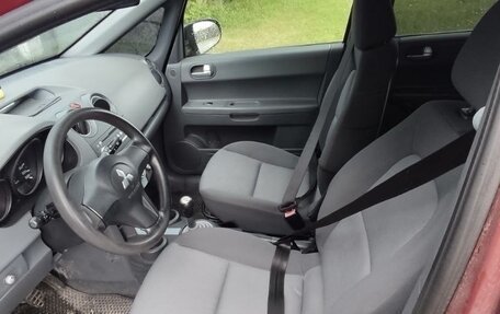 Mitsubishi Colt VI рестайлинг, 2005 год, 240 000 рублей, 7 фотография