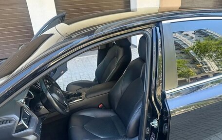Toyota Camry, 2021 год, 2 890 000 рублей, 9 фотография