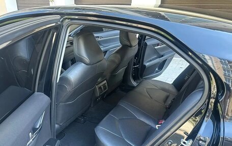 Toyota Camry, 2021 год, 2 890 000 рублей, 11 фотография