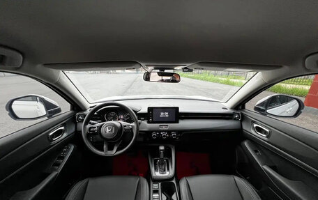 Honda Vezel, 2023 год, 1 850 000 рублей, 10 фотография