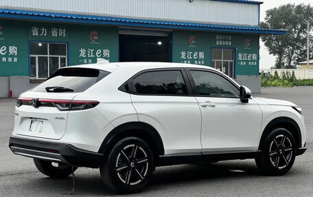 Honda Vezel, 2023 год, 1 850 000 рублей, 4 фотография
