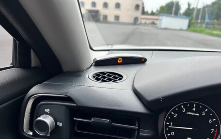 Honda Vezel, 2023 год, 1 850 000 рублей, 19 фотография