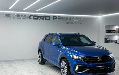 Volkswagen T-Roc I, 2020 год, 2 550 000 рублей, 2 фотография