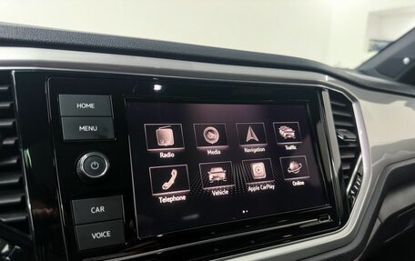 Volkswagen T-Roc I, 2020 год, 2 550 000 рублей, 19 фотография