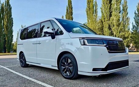 Honda Stepwgn, 2026 год, 2 500 000 рублей, 3 фотография