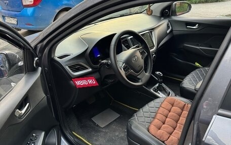 Hyundai Solaris II рестайлинг, 2022 год, 1 030 000 рублей, 3 фотография