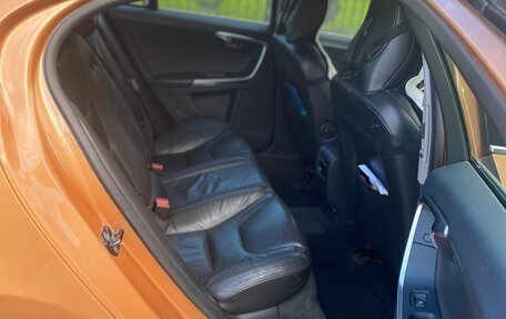 Volvo S60 III, 2011 год, 1 050 000 рублей, 6 фотография